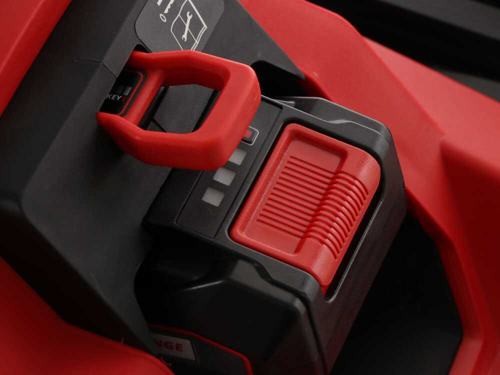 Akku Rasenmäher Einhell GE-CM 18/33 Li – mit Batterie-Kit 18V-4ah und Ladegerät