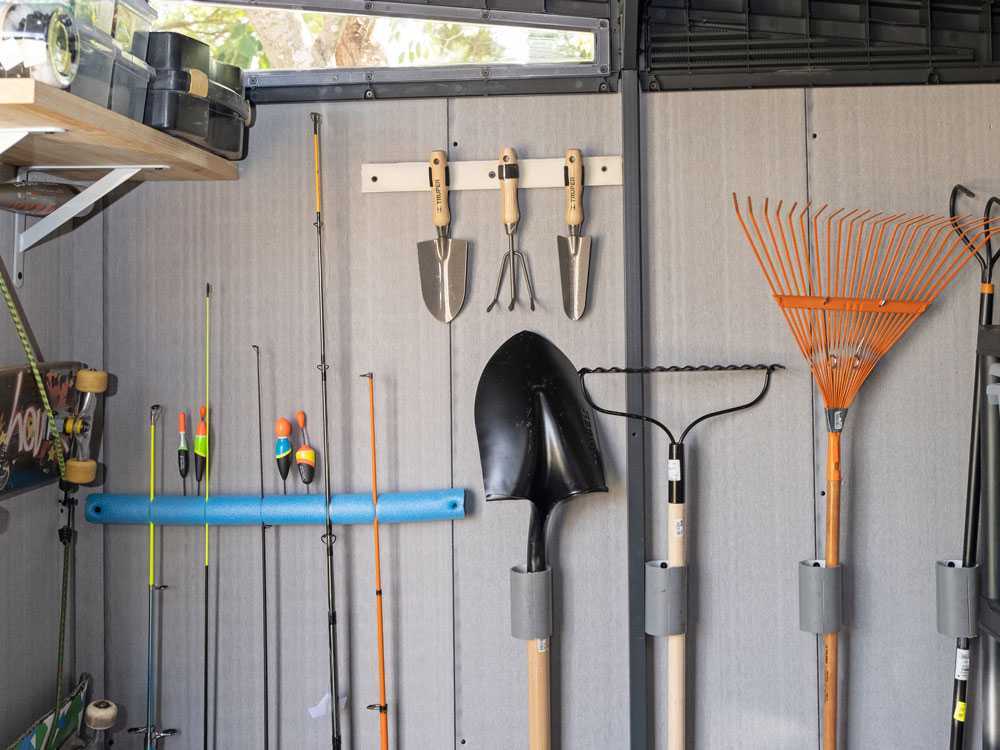 Keter Artisan grau – Gartenhaus – mit Doppeltüren – 277x218x226 cm
