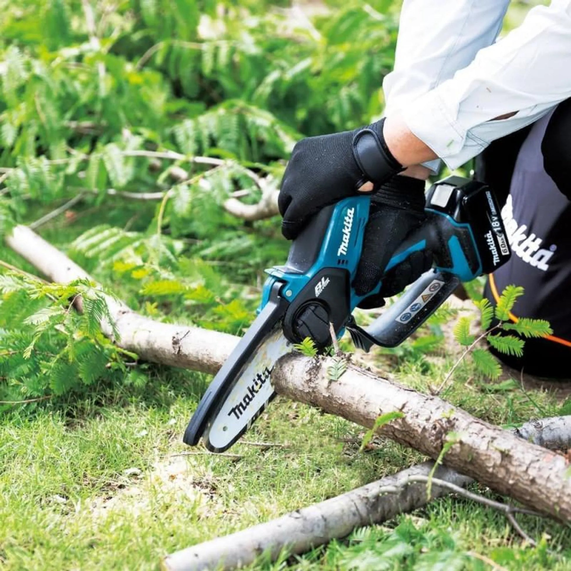 Makita DUC150Z01 Akku-Astsäge 15cm Solo 18V Li-Ion ohne Akku/Ladegerät